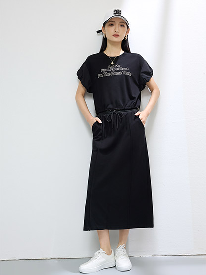 艾丽哲女装品牌2025春夏新款